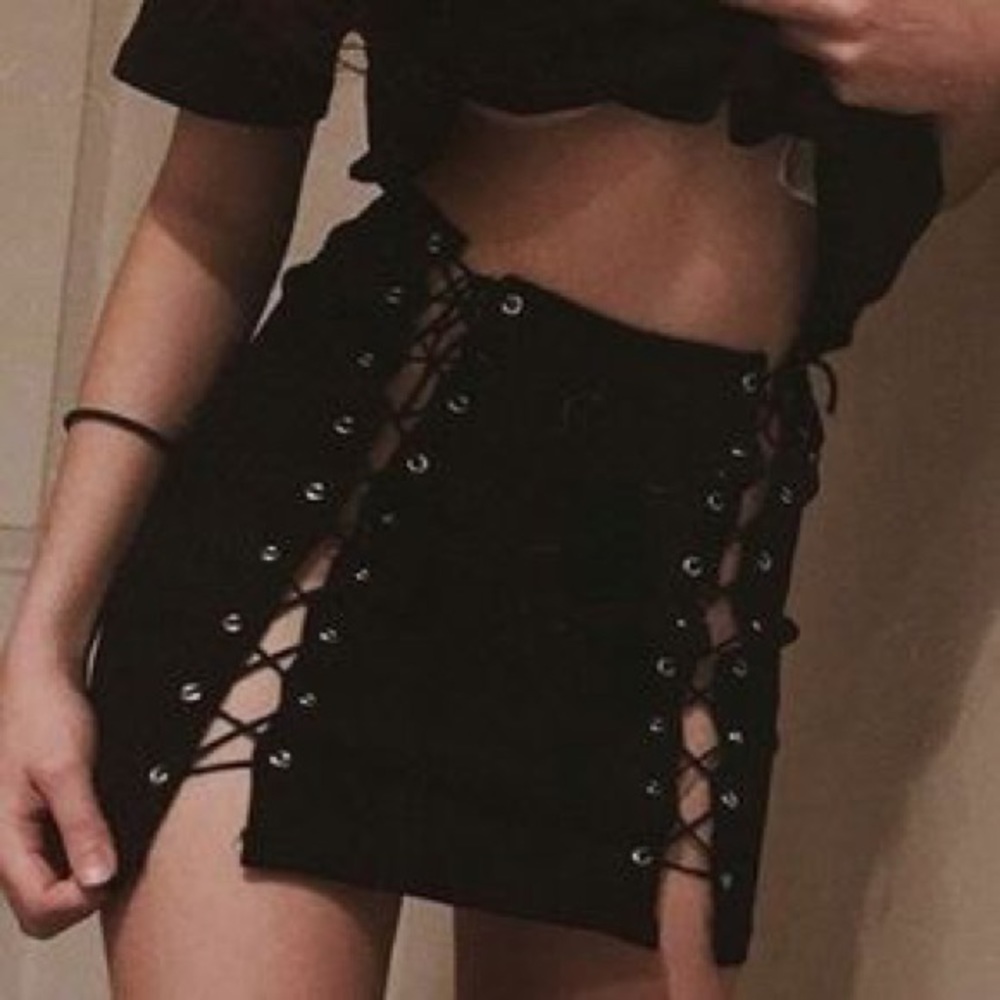 Omighty Xtina Lace Up Skirt In Red